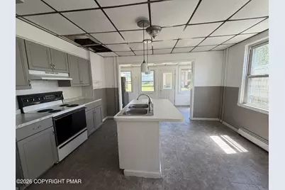  230 W Early Avenue, Coaldale, PA 18218 - Photo 20