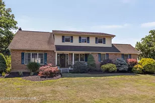 4124 Lawton Ct, Schnecksville, PA 18078 - Photo 4
