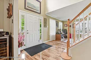 325 Shawnee Valley Dr, East Stroudsburg, PA 18302 - Photo 10