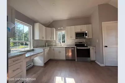  392 Lehman-Outlet Road, Dallas, PA 18612 - Photo 16