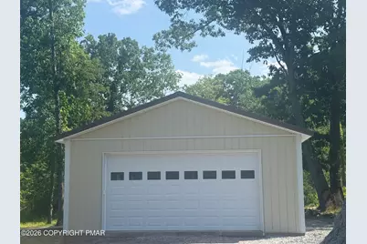  392 Lehman-Outlet Road, Dallas, PA 18612 - Photo 8