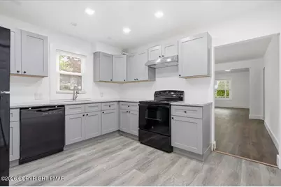  66 Penn Street, East Stroudsburg, PA 18301 - Photo 12
