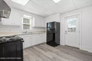 64 Penn St, East Stroudsburg, PA 18301 - Photo 8