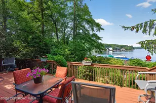 99 N Lake Dr, Lake Harmony, PA 18624 - Photo 6