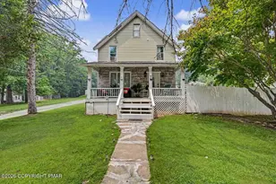 98 Fairview Ave, Mount Pocono, PA 18344 - Photo 2
