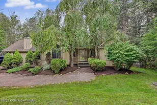 305 Meadow Brook Ct, Pocono Pines, PA 18350 - Photo 2