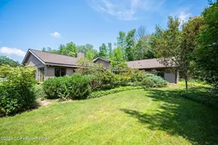 128 Elm Dr, Blakeslee, PA 18610 - Photo 10