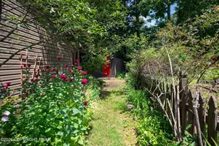 128 Elm Dr, Blakeslee, PA 18610 - Photo 8