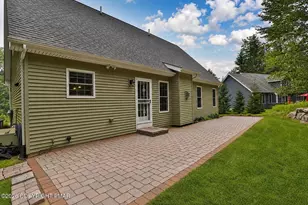 126 Lexington Ln, Blakeslee, PA 18610 - Photo 12