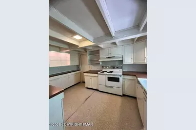  101 Knob Road, Mount Pocono, PA 18344 - Photo 4