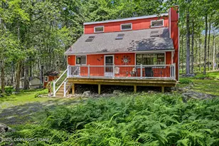 1049 Maple Dr, Pocono Lake, PA 18347 - Photo 2