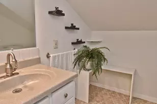 2095 Pleasant View Dr, Stroudsburg, PA 18360 - Photo 28