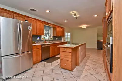  2095 Pleasant View Drive, Stroudsburg, PA 18360 - Photo 10