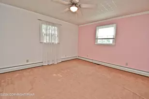 2095 Pleasant View Dr, Stroudsburg, PA 18360 - Photo 20