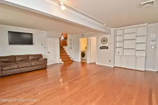 2095 Pleasant View Dr, Stroudsburg, PA 18360 - Photo 30