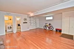 2095 Pleasant View Dr, Stroudsburg, PA 18360 - Photo 32