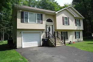 3270 Beech Ridge Dr, Pocono Summit, PA 18346 - Photo 4