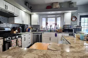 14 W 10th St, Jim Thorpe, PA 18229 - Photo 2
