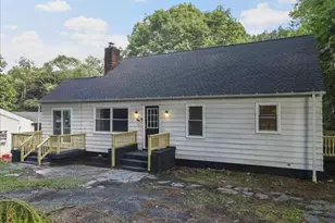 355 E Brown St, East Stroudsburg, PA 18301 - Photo 2
