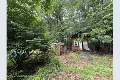  680 Bartonsville Woods Road, Stroudsburg, PA 18360 - Photo 22