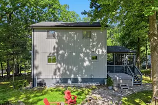 2120 Glasgow Dr, Bushkill, PA 18324 - Photo 4