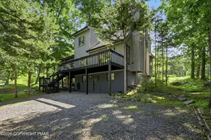2120 Glasgow Dr, Bushkill, PA 18324 - Photo 2