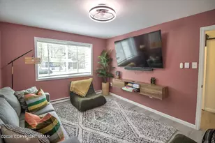 1070 7 Nations Dr, Tobyhanna, PA 18466 - Photo 12