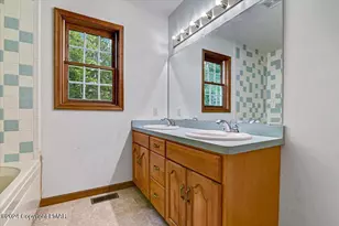 154 Escoll Dr, East Stroudsburg, PA 18301 - Photo 18