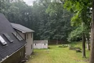519 S Cortina Ct, Henryville, PA 18332 - Photo 2