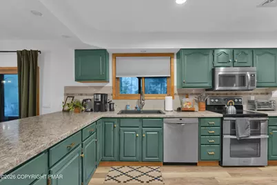  142 Longfellow Circle, Albrightsville, PA 18210 - Photo 12
