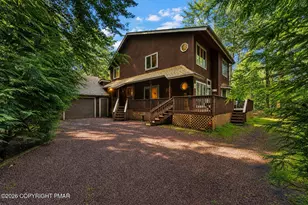 142 Longfellow Cir, Albrightsville, PA 18210 - Photo 2