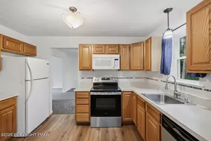 215 George Dr, Blakeslee, PA 18610 - Photo 8