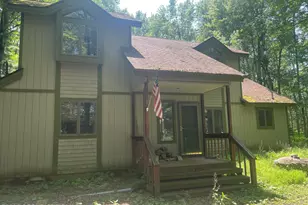 220 Aspen Rd, Pocono Pines, PA 18350 - Photo 2