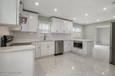  400 Cedar Drive, Long Pond, PA 18334 - Photo 12