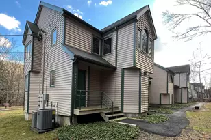 316 Hollow Rd, East Stroudsburg, PA 18302 - Photo 4