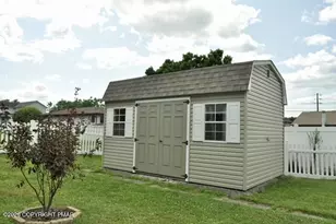 114 Everhart St, Dupont, PA 18641 - Photo 30
