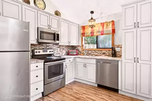126 Maxatawny Dr, Pocono Lake, PA 18347 - Photo 4