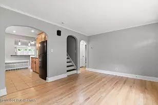 467 N 8th St, Stroudsburg, PA 18360 - Photo 8