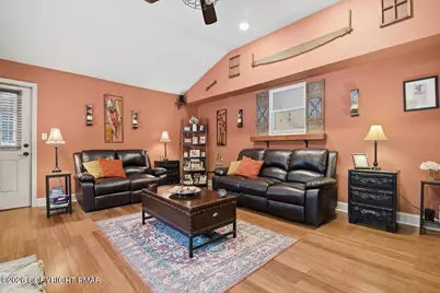  1646 Erie Court, Effort, PA 18330 - Photo 22
