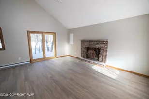 9640 Stony Hollow Dr, Tobyhanna, PA 18466 - Photo 8