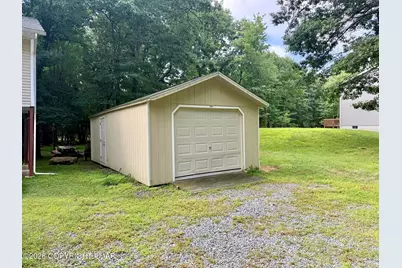  82 Tennyson Circle, Albrightsville, PA 18210 - Photo 4