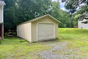82 Tennyson Cir, Albrightsville, PA 18210 - Photo 4