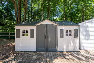 211 Annette Marie Dr, Long Pond, PA 18334 - Photo 10