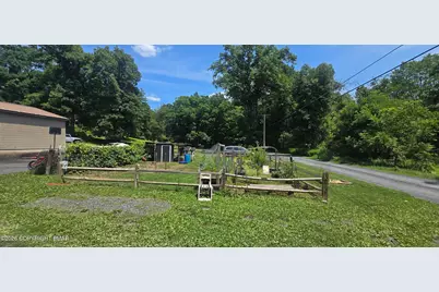  135 Little Creek Lane, East Stroudsburg, PA 18301 - Photo 4