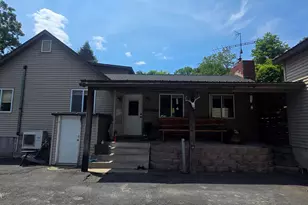 135 Little Creek Ln, East Stroudsburg, PA 18301 - Photo 2