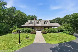 259 Wyndham Dr, Cresco, PA 18326 - Photo 2