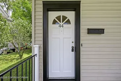  44 N Green Street, East Stroudsburg, PA 18301 - Photo 4