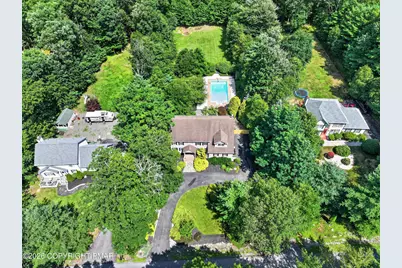  121 Chatham Hill Road, Stroudsburg, PA 18360 - Photo 2
