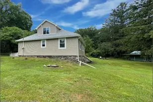 199 Hardytown Rd, Cresco, PA 18326 - Photo 6