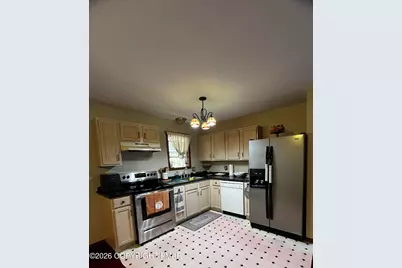  2444 Winding Way, Tobyhanna, PA 18466 - Photo 2
